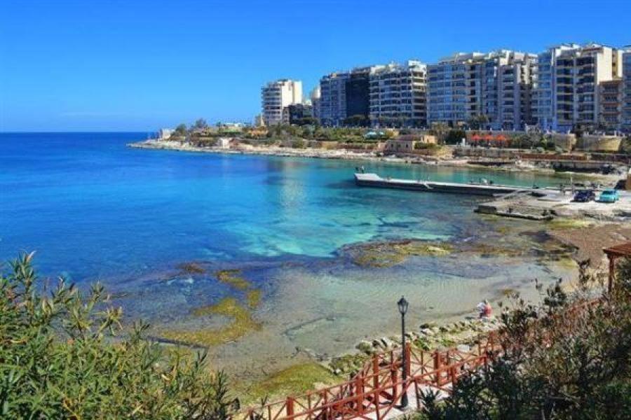 Marvellous 3Br Apartment In Central St Julians San Ġiljan Exterior foto